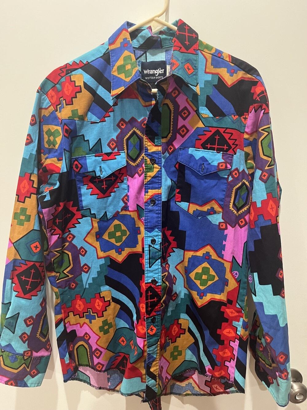 VTG Wrangler Aztec Western Shirt Size L Single Stitch colorful